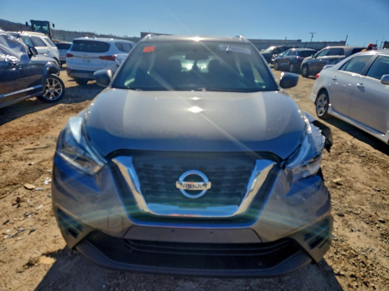 2019 NISSAN KICKS S photo 5
