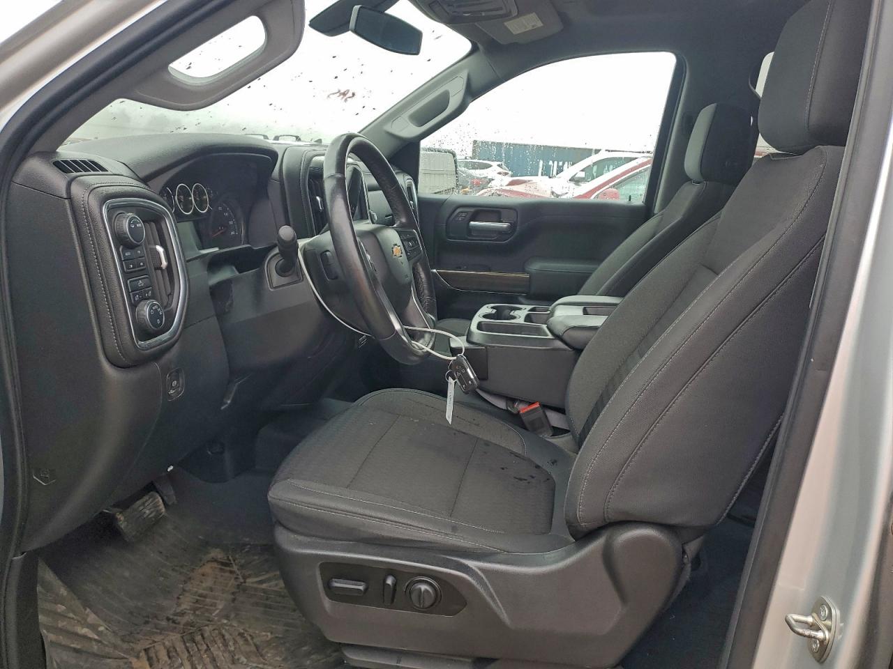 2020 CHEVROLET SILVERADO K1500 LT photo 7