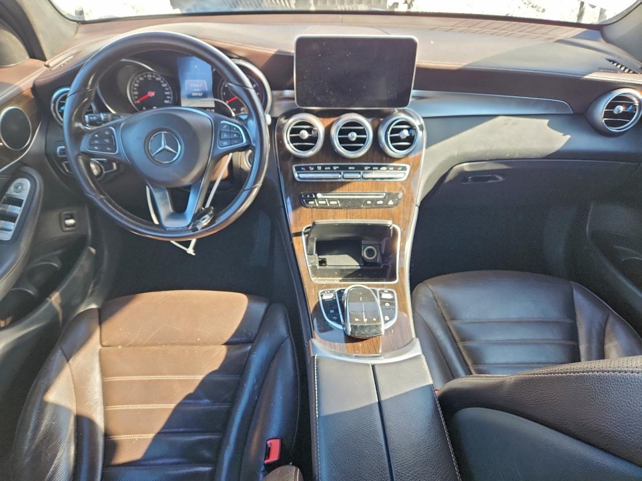 2016 MERCEDES-BENZ GLC 300 4MATIC photo 8