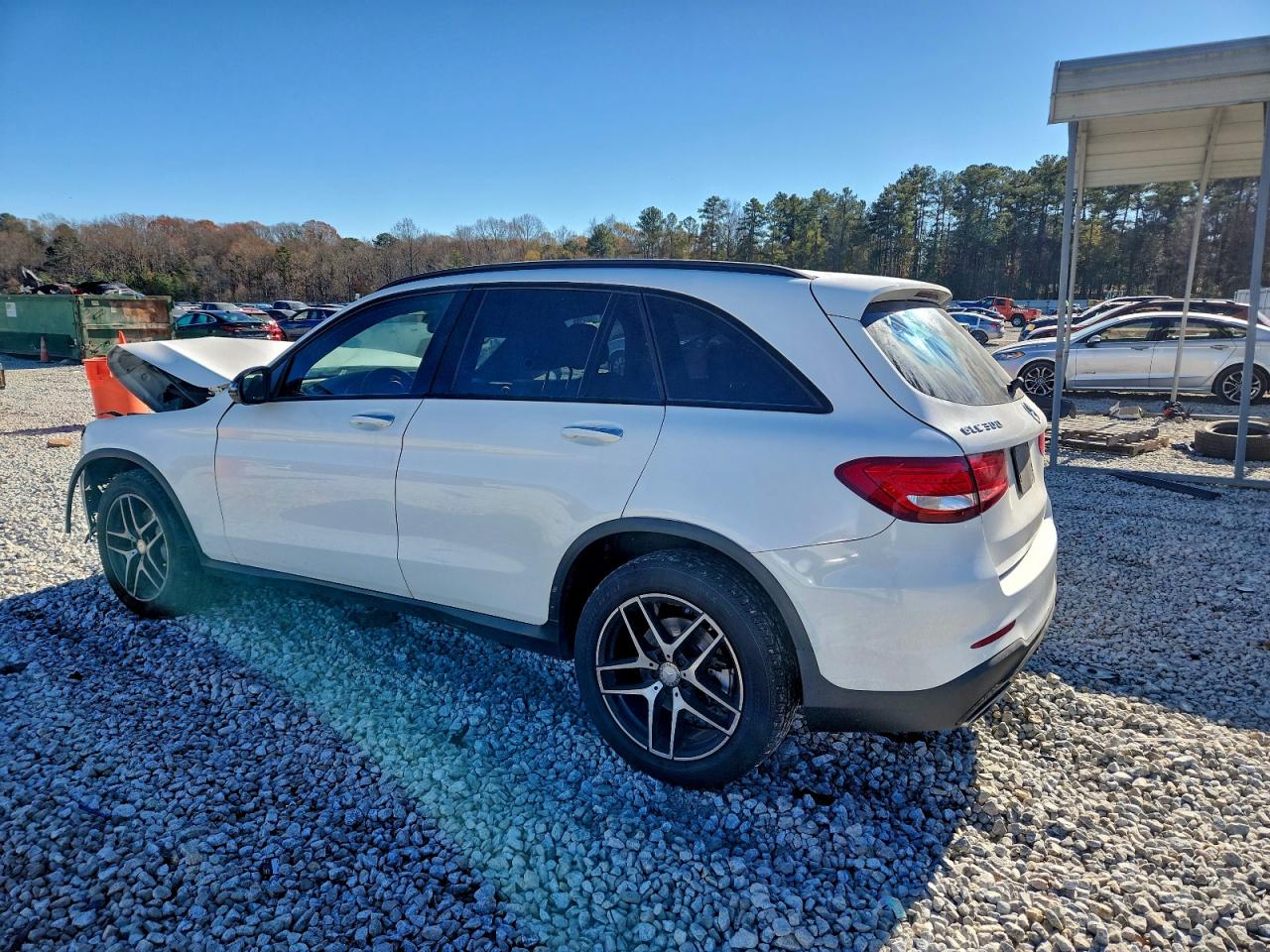 2016 MERCEDES-BENZ GLC 300 4MATIC photo 2
