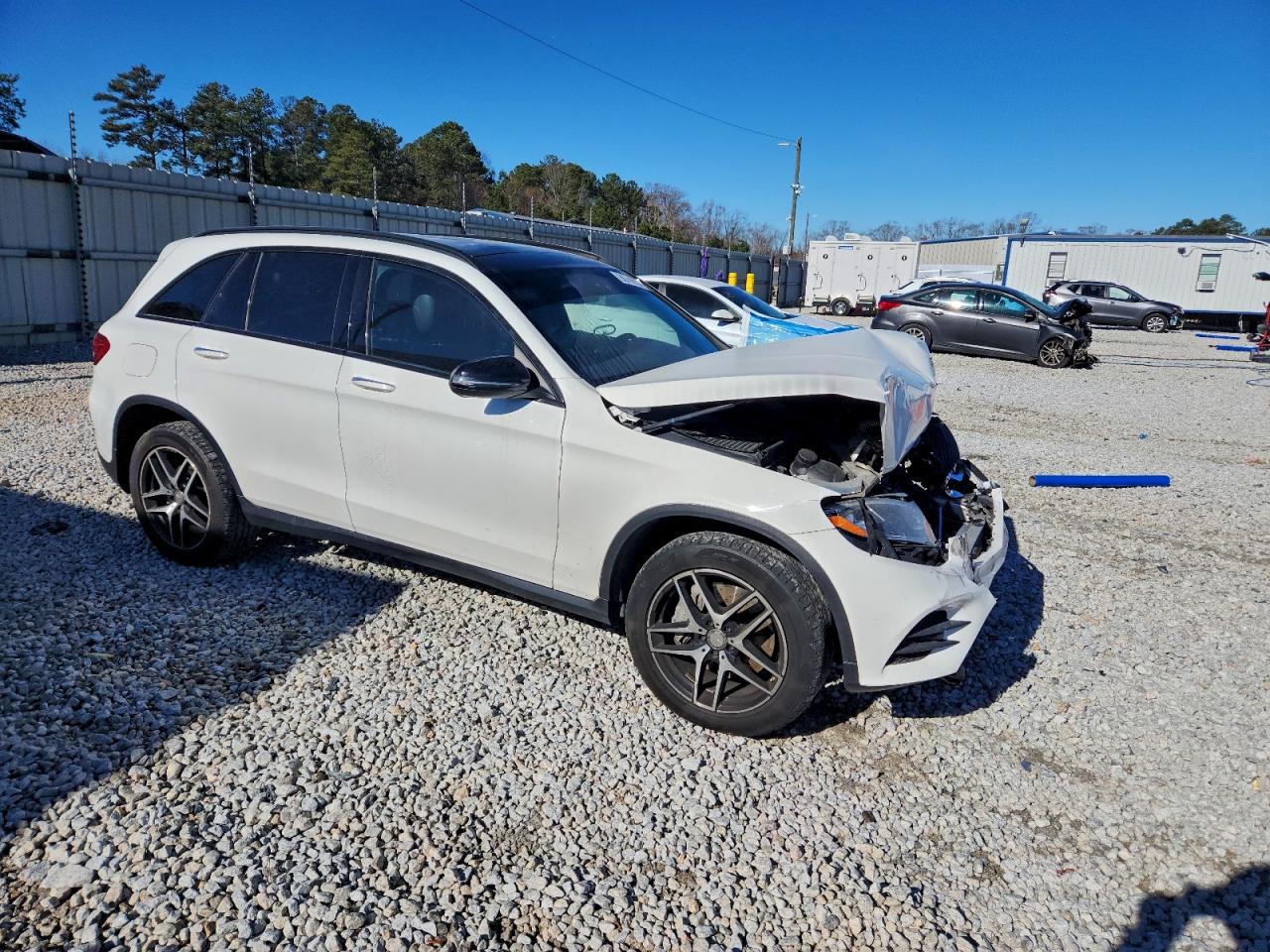 2016 MERCEDES-BENZ GLC 300 4MATIC photo 4
