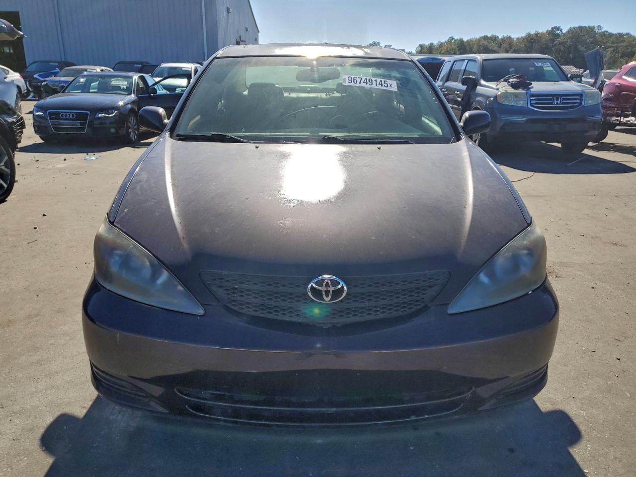 2002 TOYOTA CAMRY LE photo 5