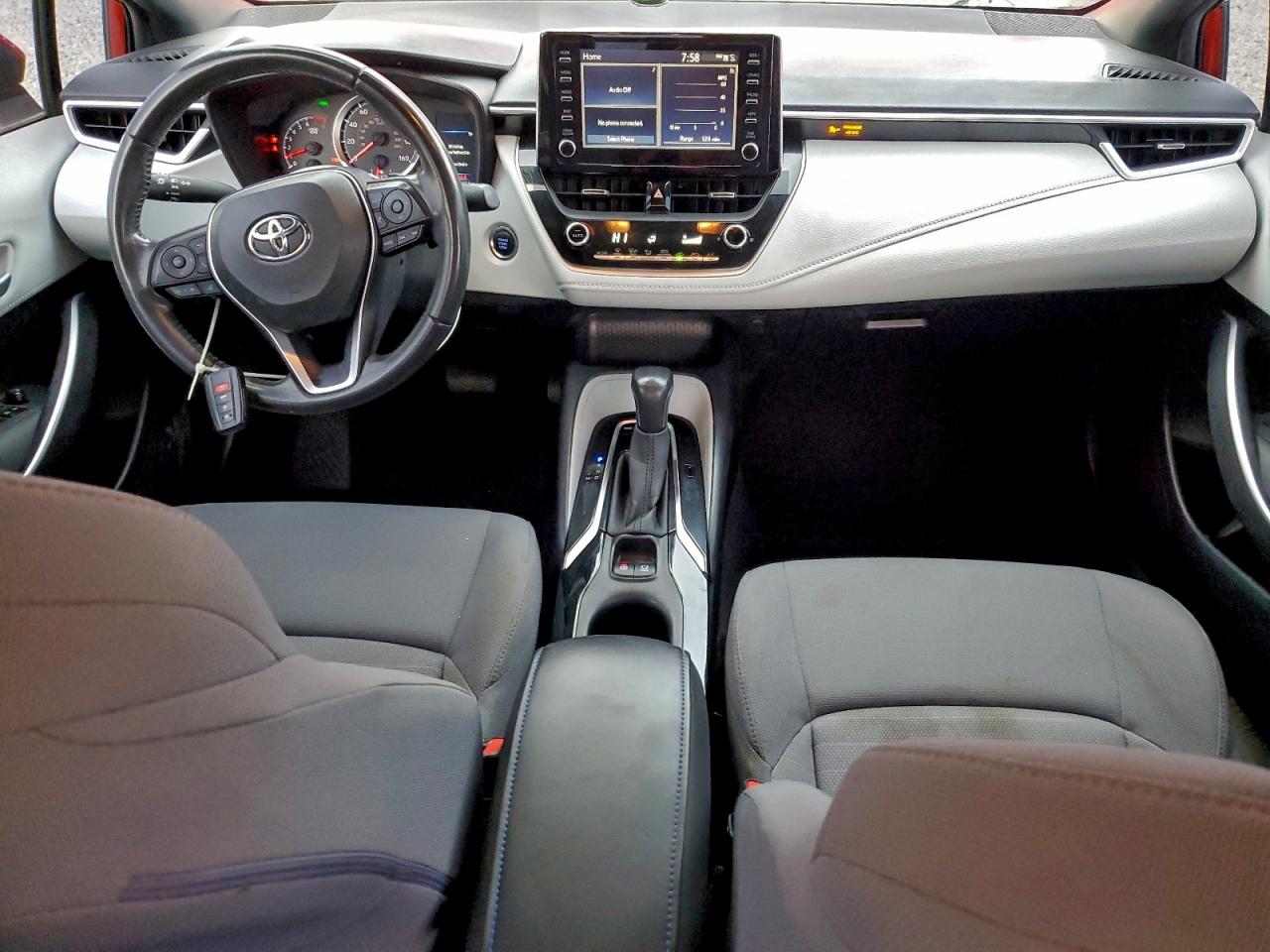 2020 TOYOTA COROLLA SE photo 8