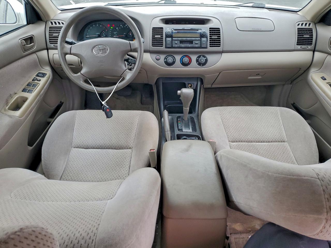 2003 TOYOTA CAMRY LE photo 8