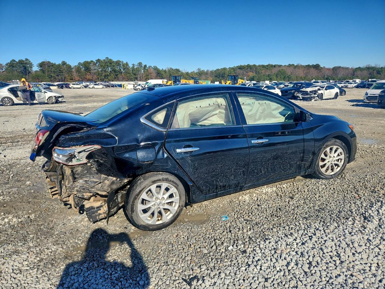 2019 NISSAN SENTRA S photo 3