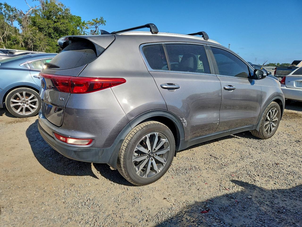 2017 KIA SPORTAGE EX photo 3