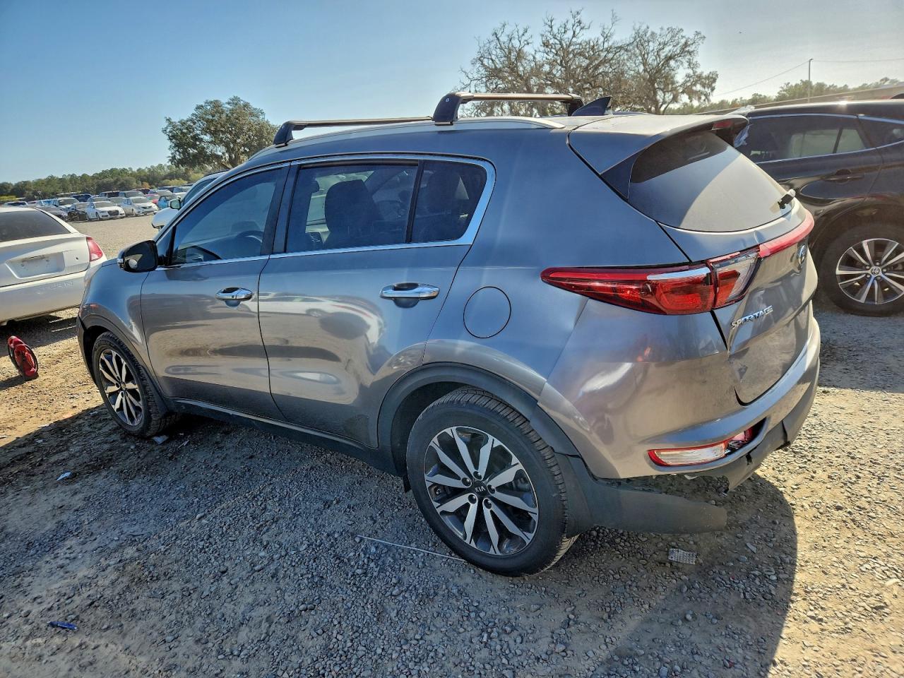 2017 KIA SPORTAGE EX photo 2
