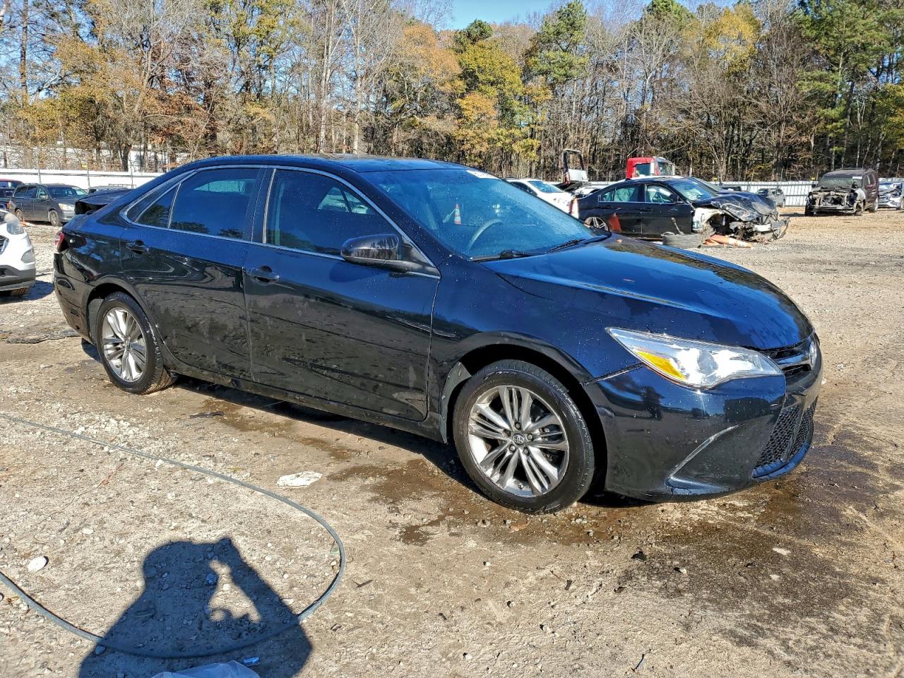 2016 TOYOTA CAMRY LE photo 4