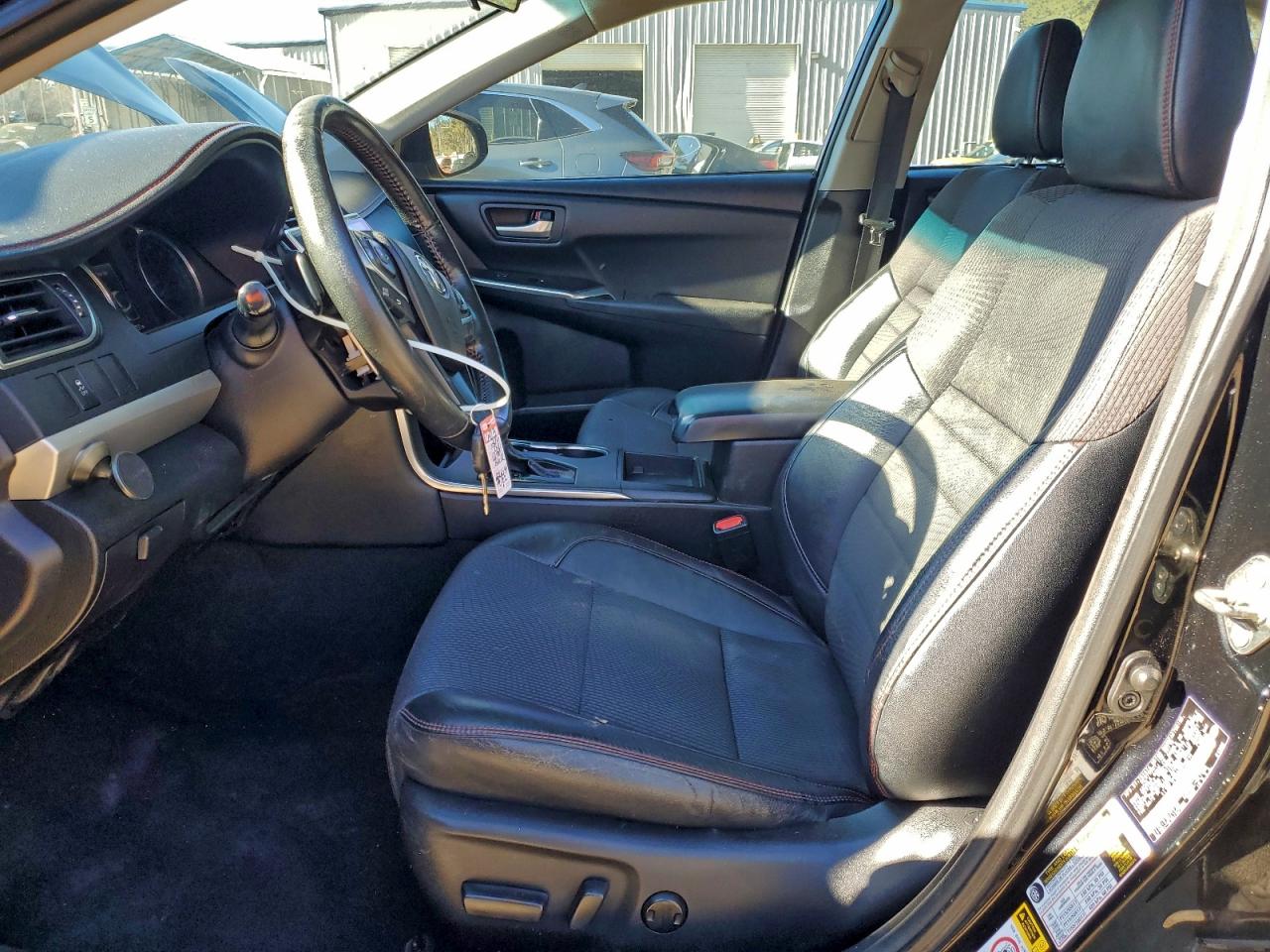 2016 TOYOTA CAMRY LE photo 7