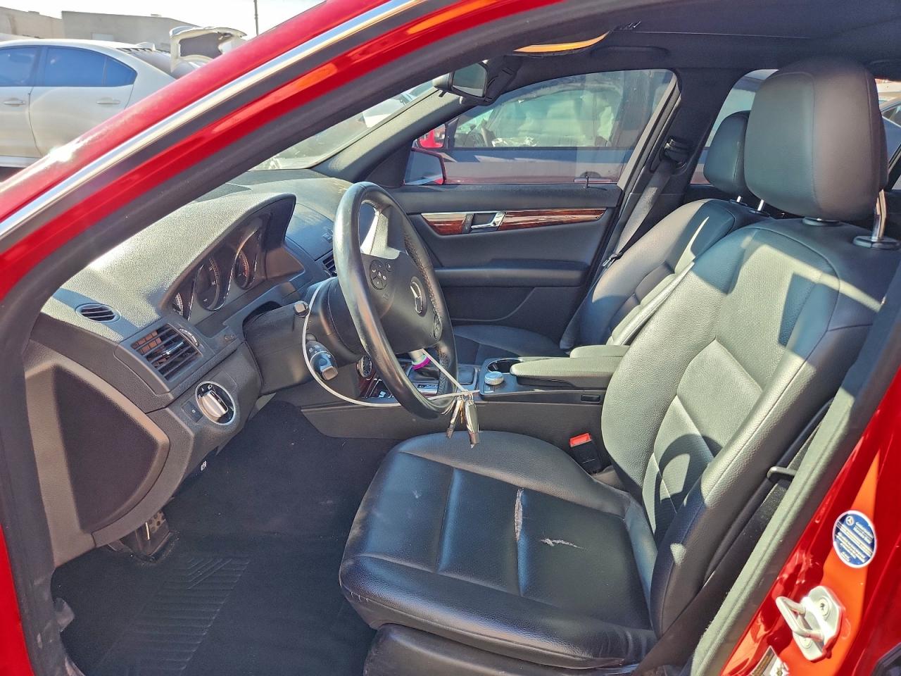 2011 MERCEDES-BENZ C 300 photo 7