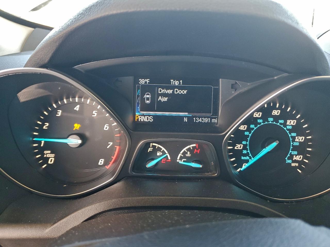 2016 FORD ESCAPE SE photo 9