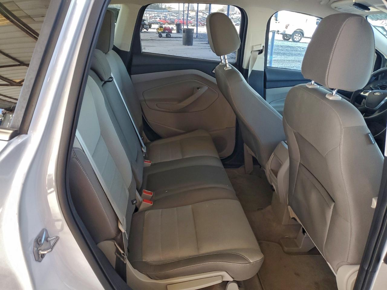 2016 FORD ESCAPE SE photo 10
