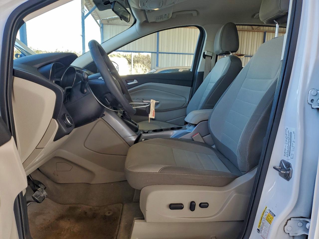 2016 FORD ESCAPE SE photo 7