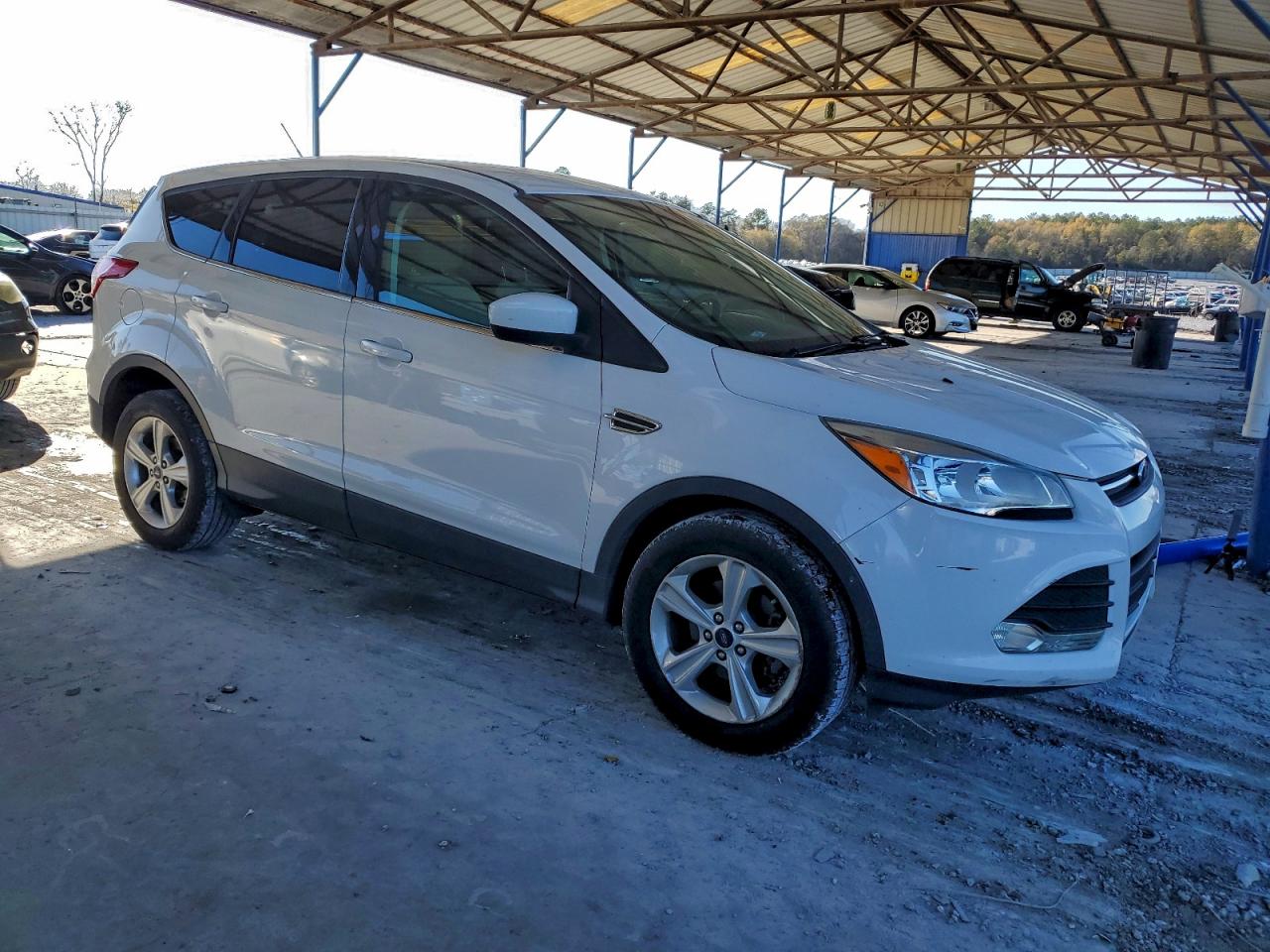 2016 FORD ESCAPE SE photo 4