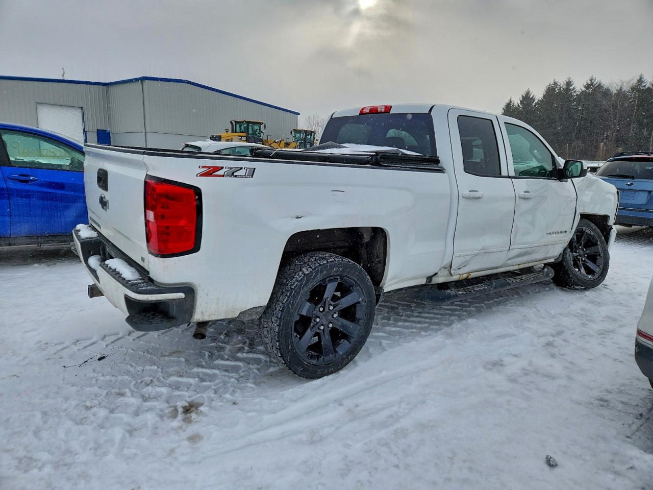 2018 CHEVROLET SILVERADO K1500 LT photo 3