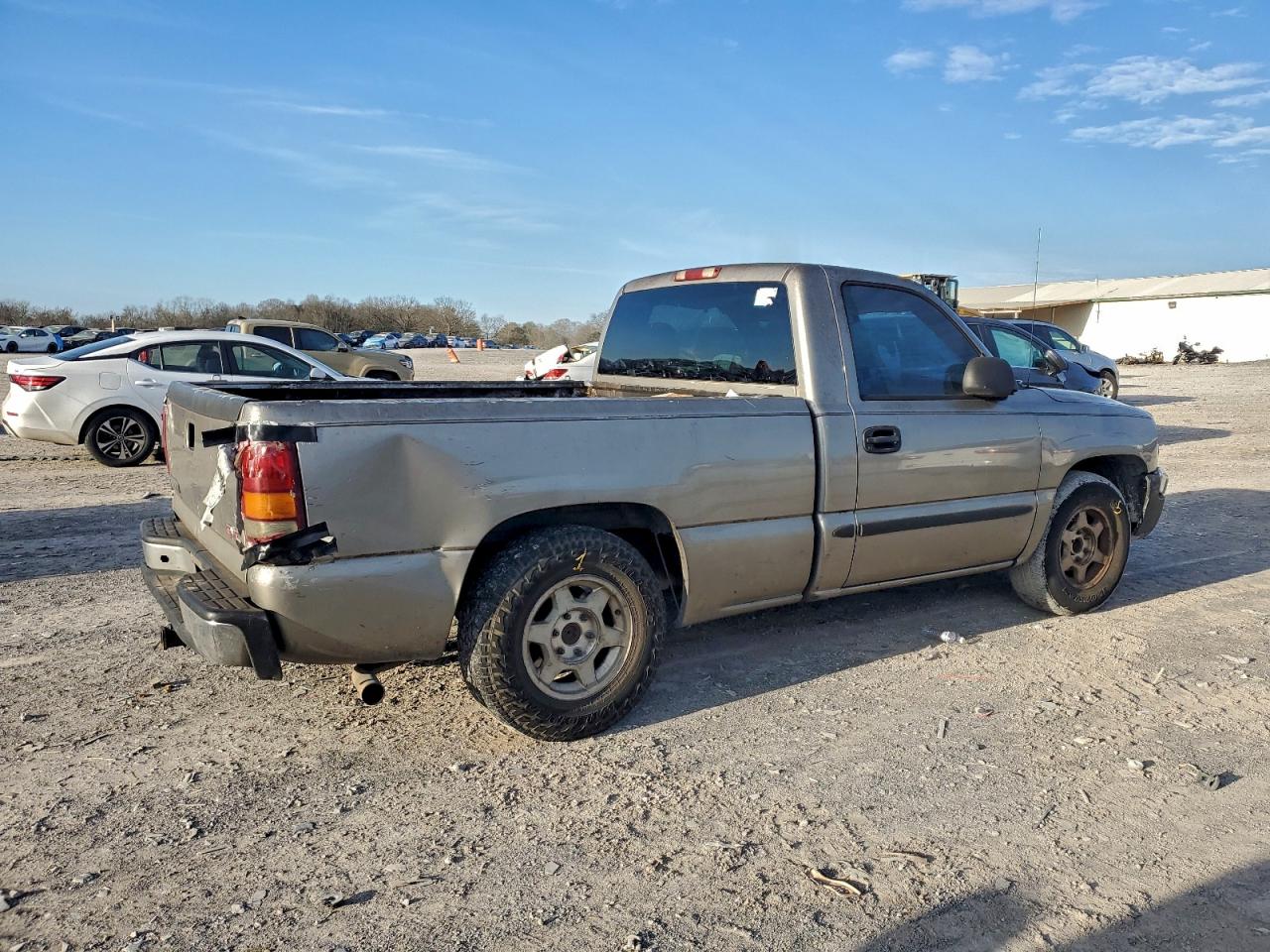 2003 GMC NEW SIERRA C1500 photo 3