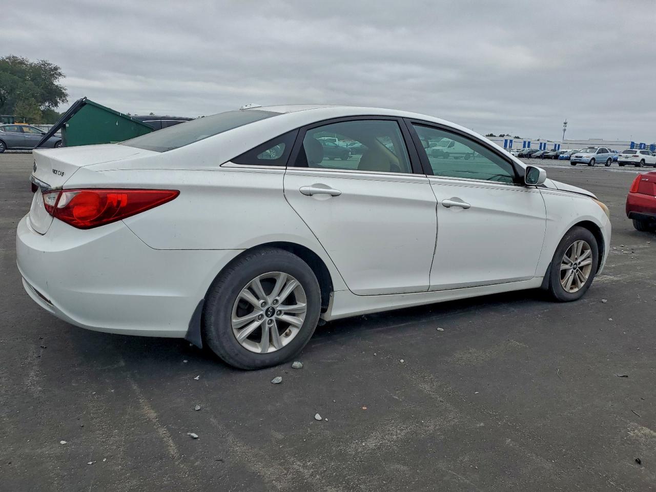 2013 HYUNDAI SONATA GLS photo 3
