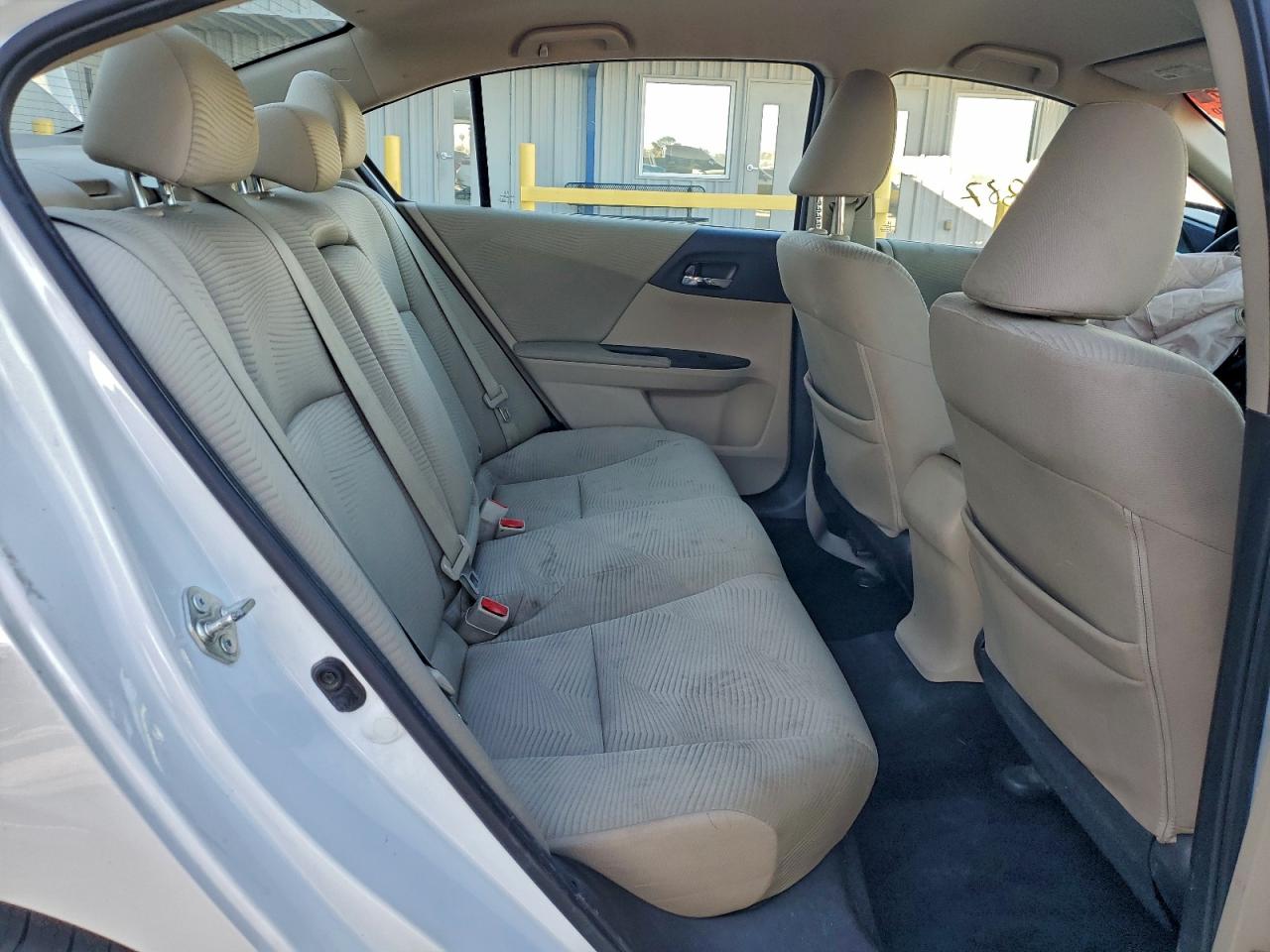 2016 HONDA ACCORD LX photo 10