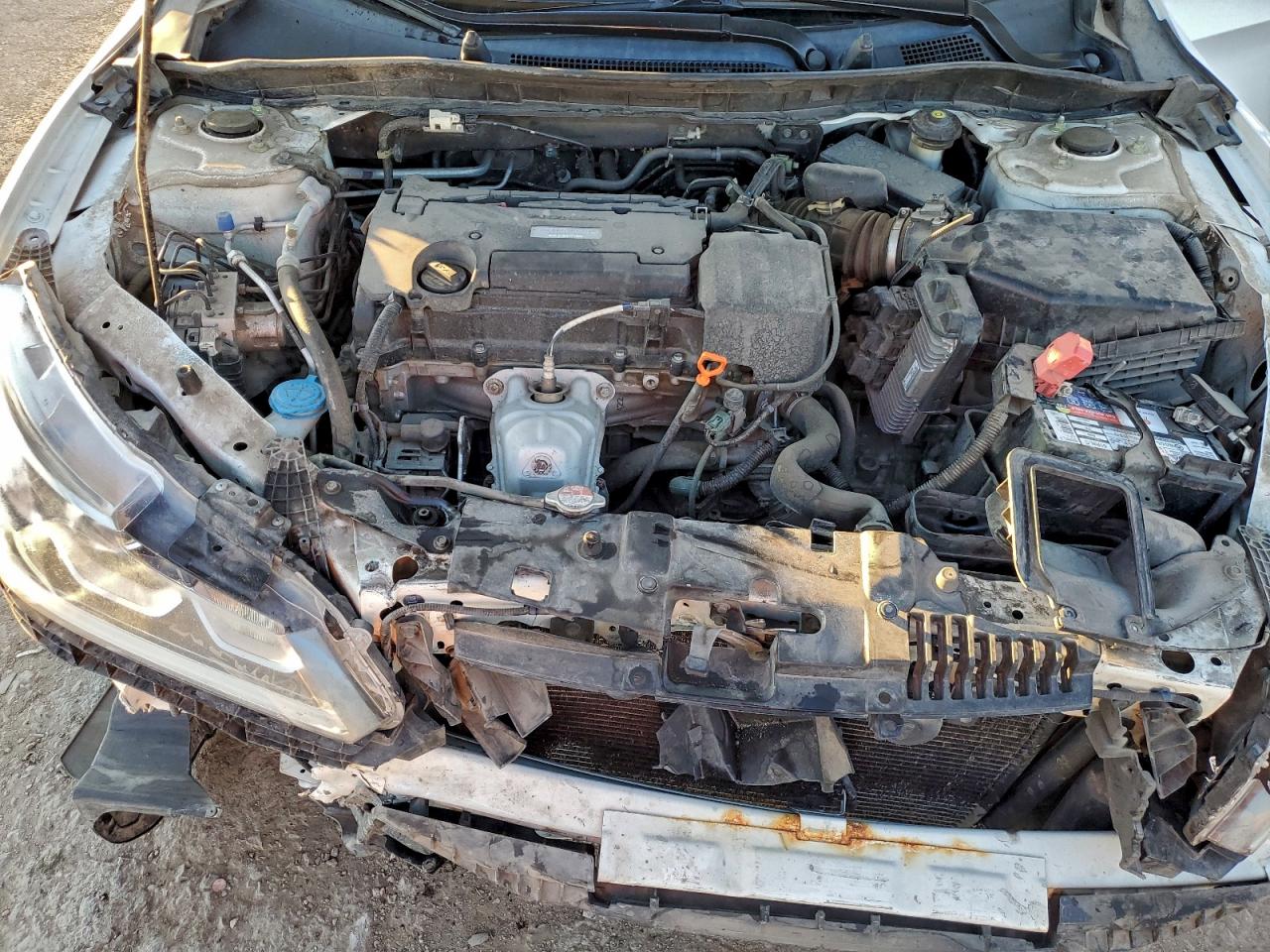 2016 HONDA ACCORD LX photo 11