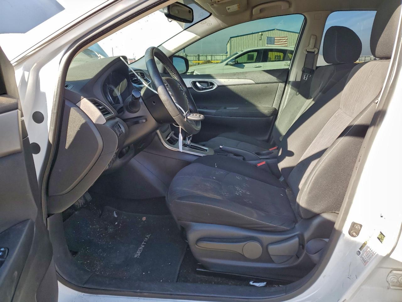 2015 NISSAN SENTRA S photo 7