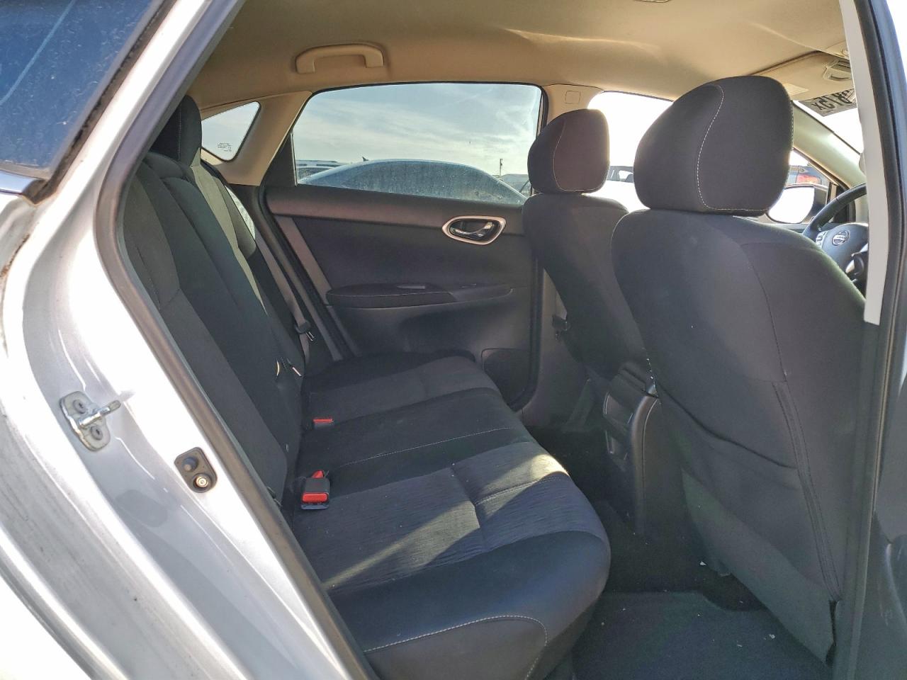 2015 NISSAN SENTRA S photo 10