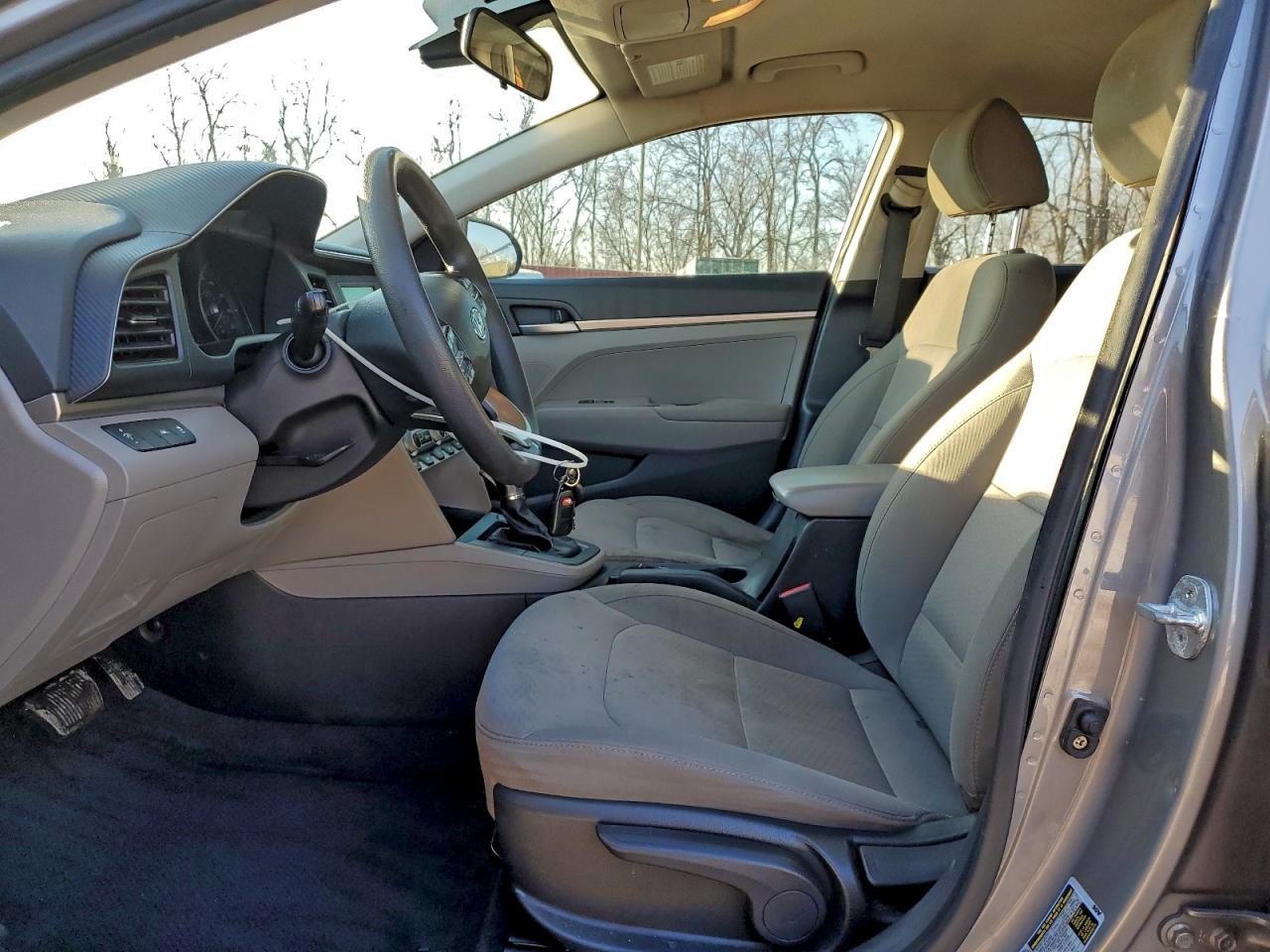 2020 HYUNDAI ELANTRA SE photo 7