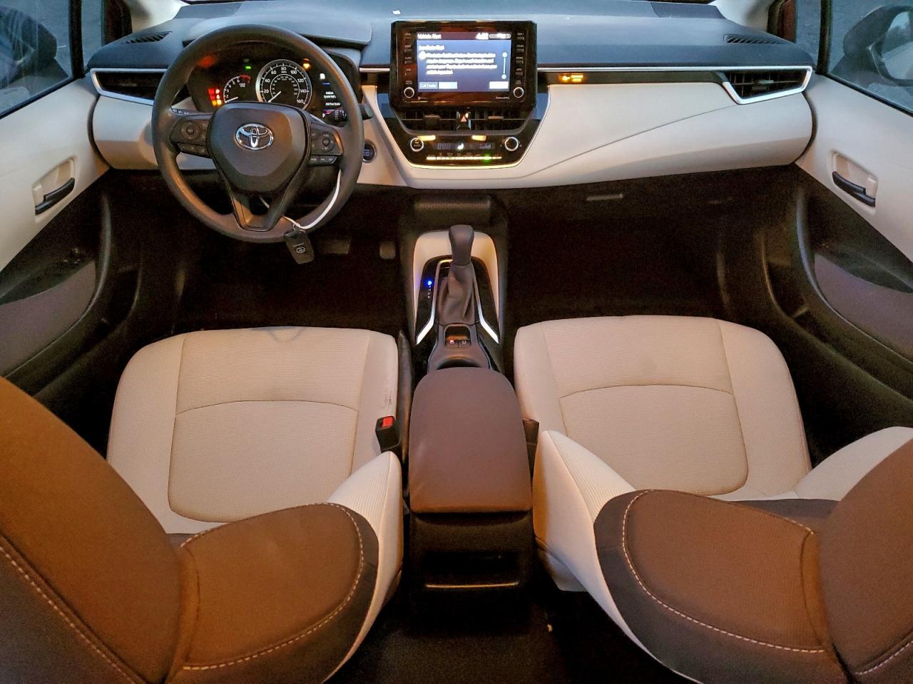 2022 TOYOTA COROLLA LE photo 8