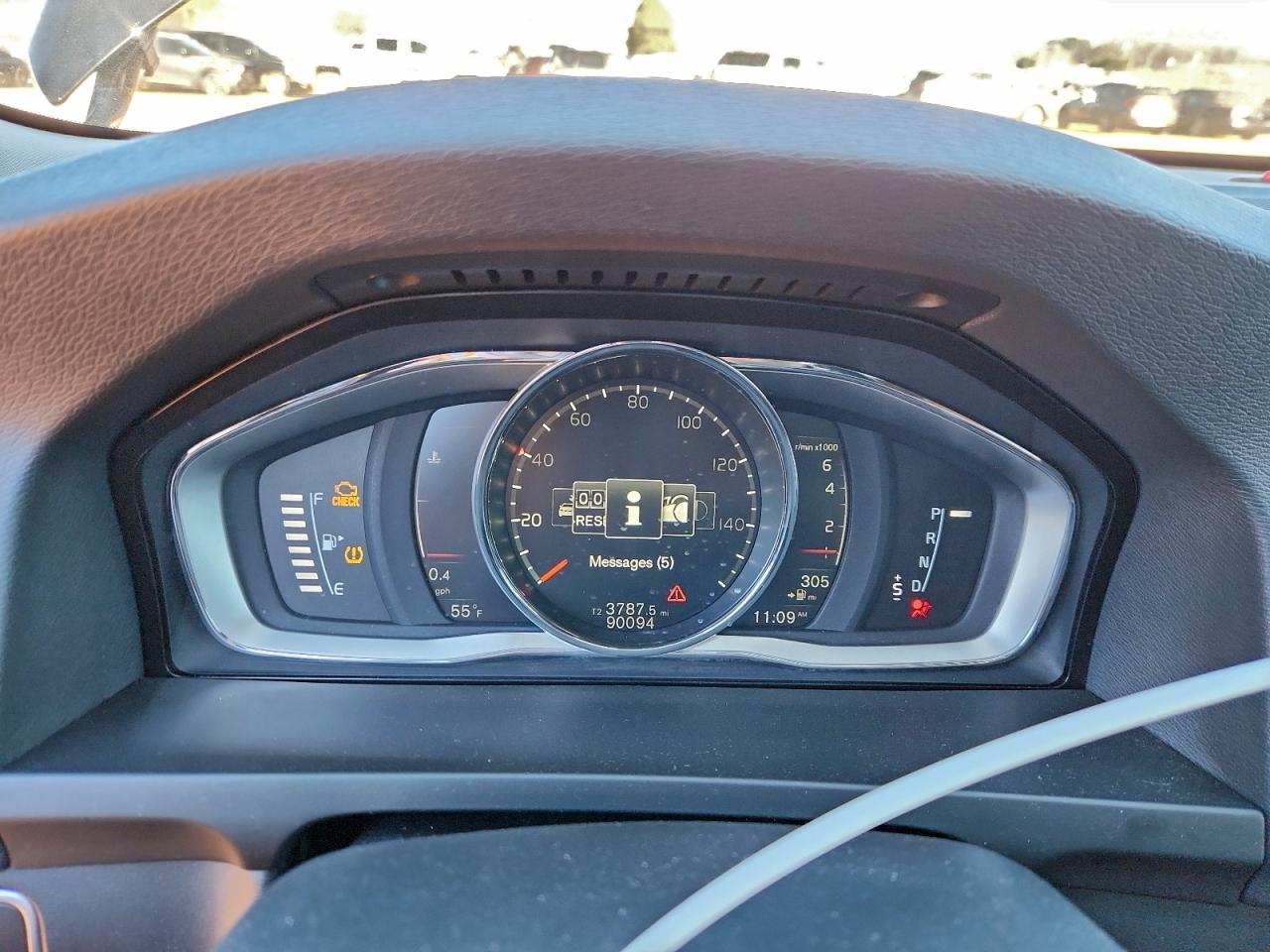 2017 VOLVO S60 PLATINUM photo 9