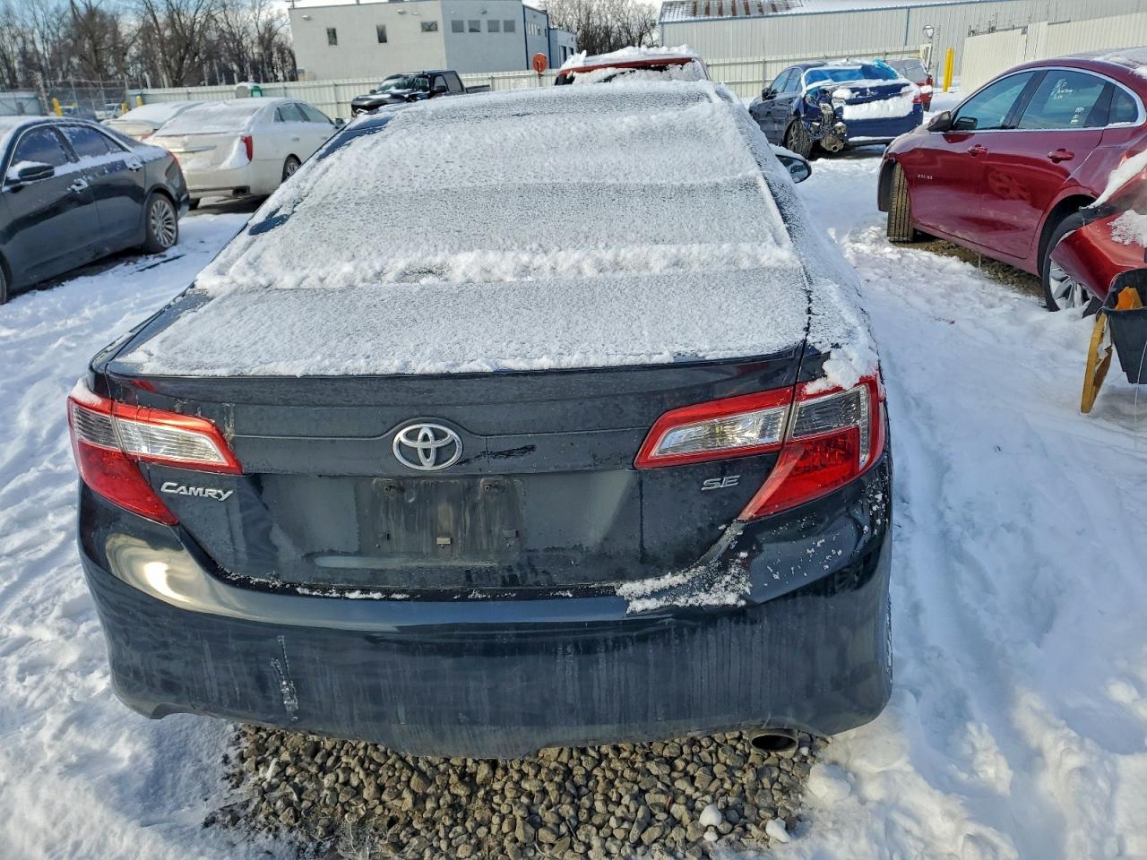 2014 TOYOTA CAMRY L photo 6