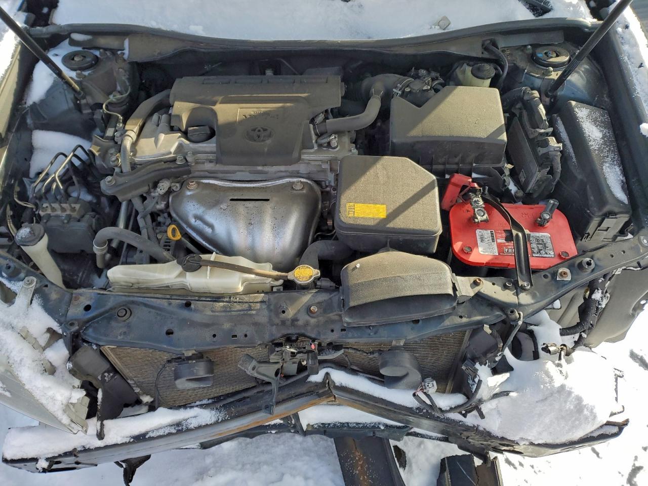 2014 TOYOTA CAMRY L photo 11