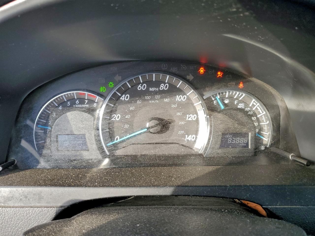 2014 TOYOTA CAMRY L photo 9