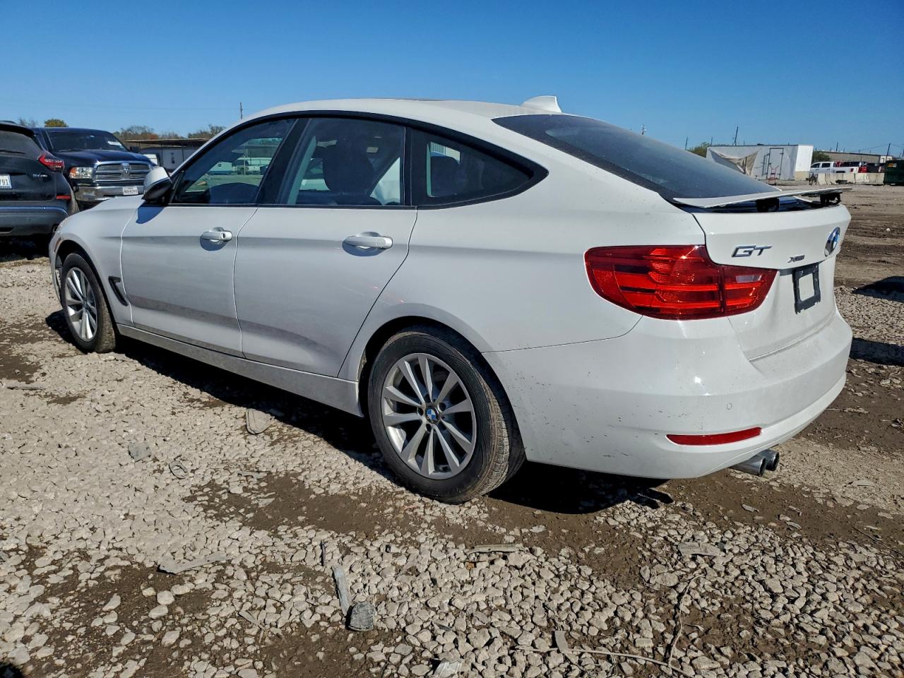 2015 BMW 328 XIGT SULEV photo 2