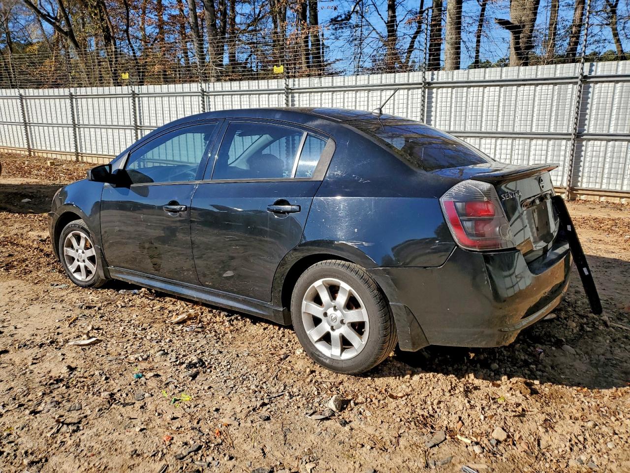 2011 NISSAN SENTRA 2.0 photo 2