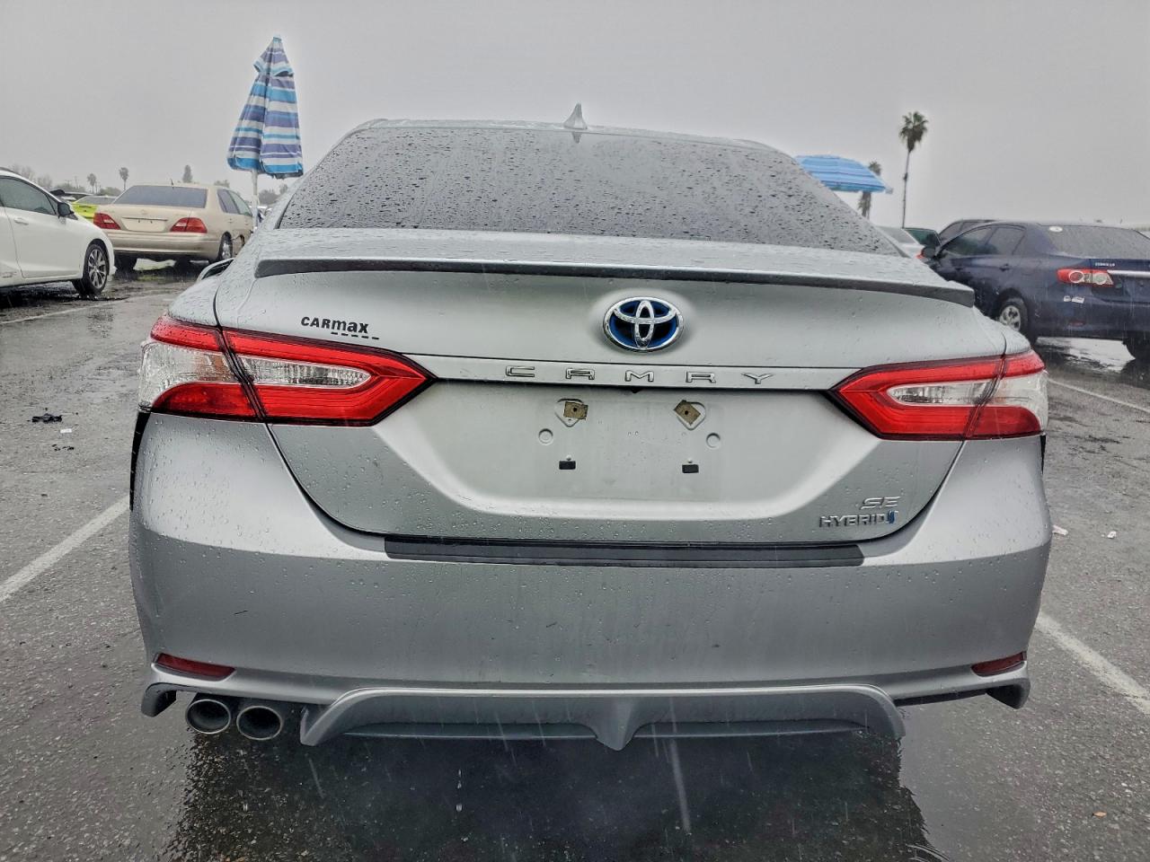 2020 TOYOTA CAMRY SE photo 6