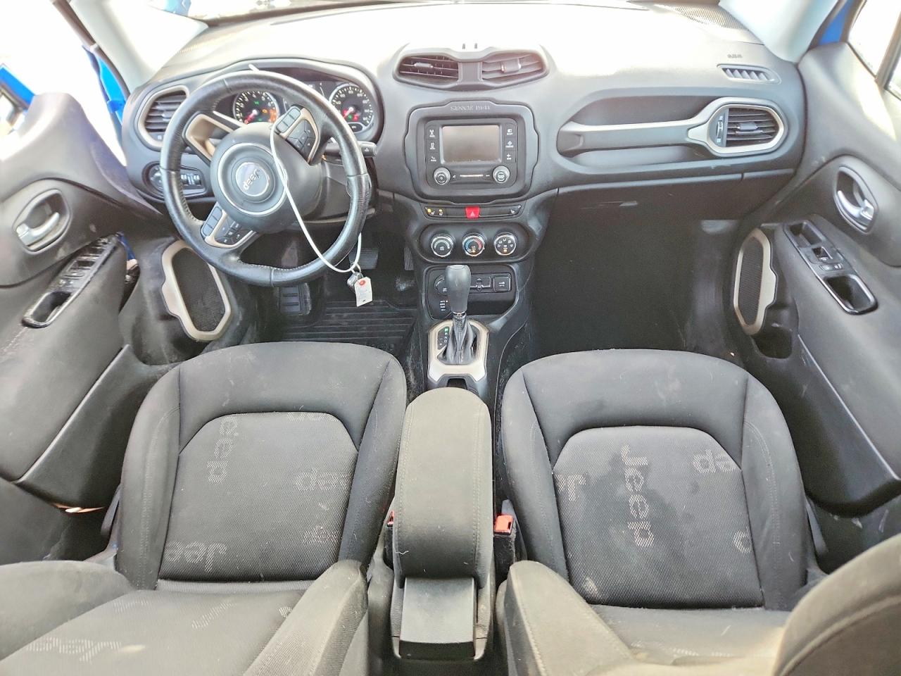 2015 JEEP RENEGADE LATITUDE photo 8