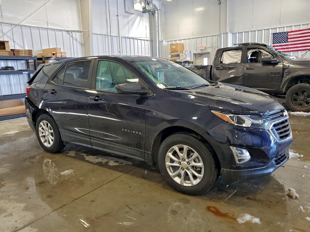 2020 CHEVROLET EQUINOX LS photo 4