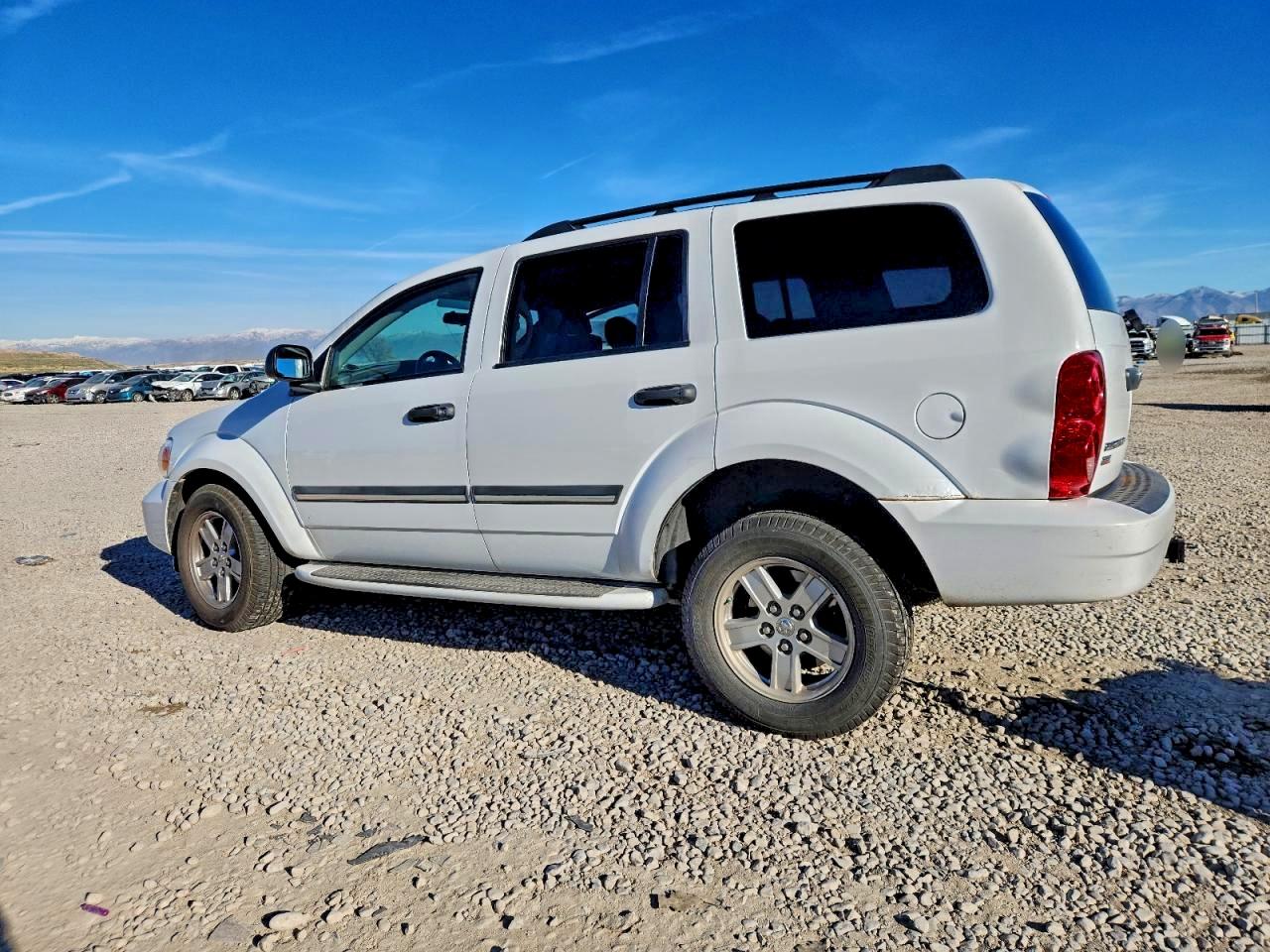 2007 DODGE DURANGO SLT photo 2