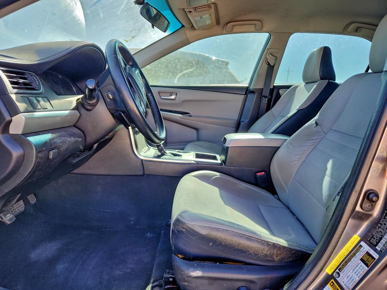 2016 TOYOTA CAMRY LE photo 7
