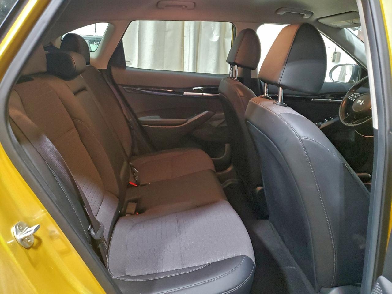 2021 KIA SELTOS S photo 11