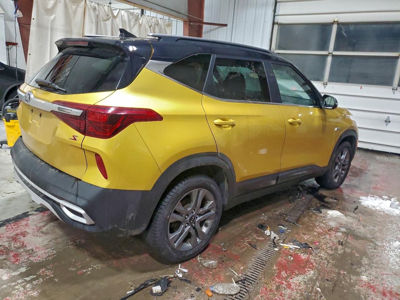 2021 KIA SELTOS S photo 3