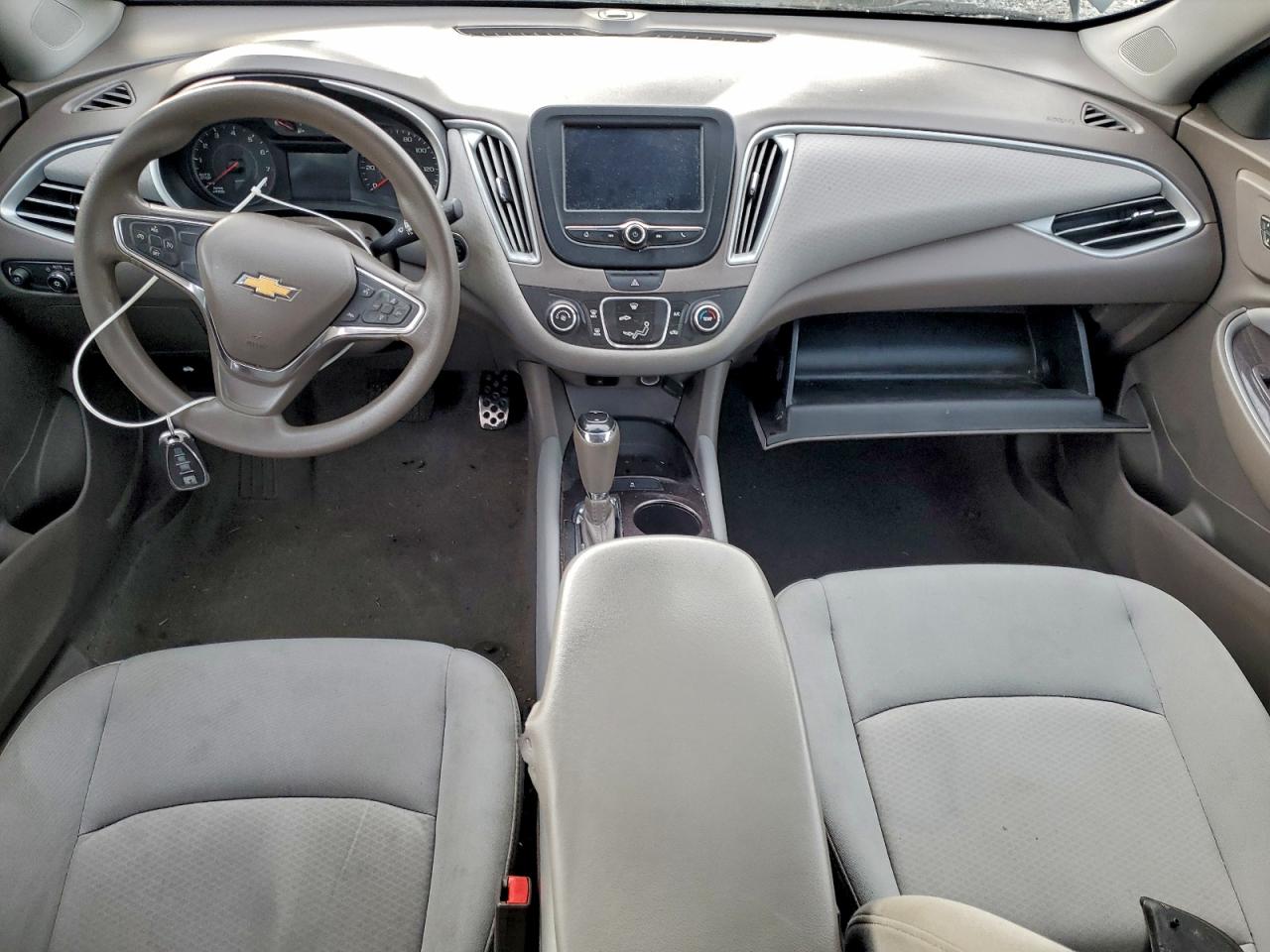 2017 CHEVROLET MALIBU LS photo 8