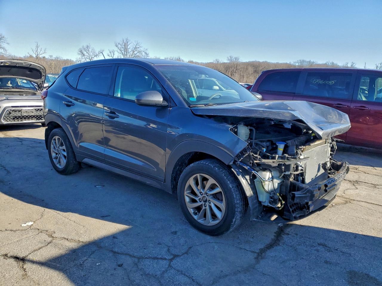 2017 HYUNDAI TUCSON SE photo 4