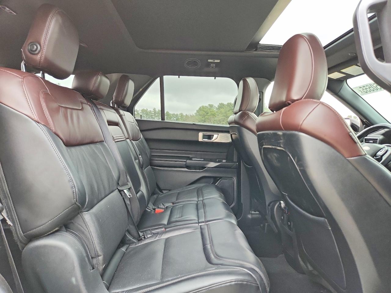 2020 FORD EXPLORER PLATINUM photo 11