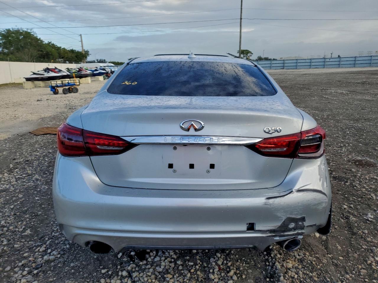 2018 INFINITI Q50 LUXE photo 6