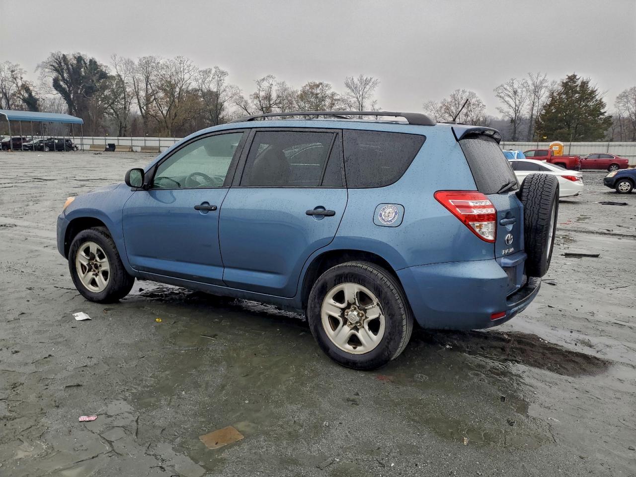 2012 TOYOTA RAV4 photo 2
