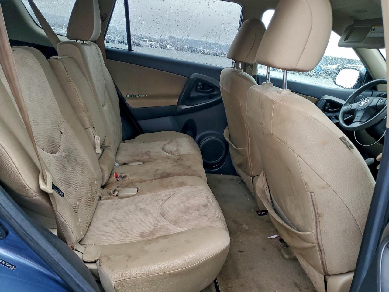 2012 TOYOTA RAV4 photo 10