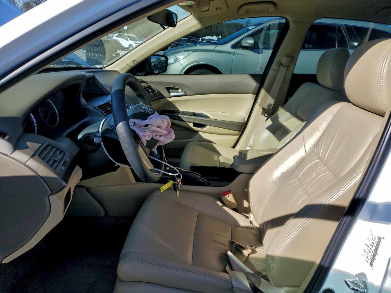 2010 HONDA ACCORD LXP photo 7