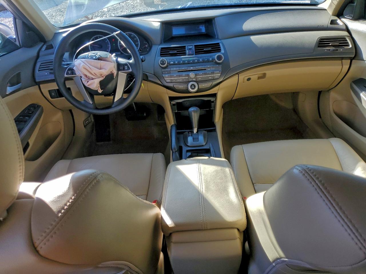 2010 HONDA ACCORD LXP photo 8