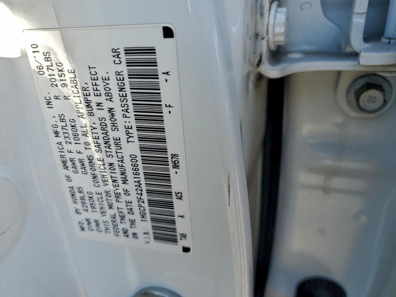 2010 HONDA ACCORD LXP photo 12