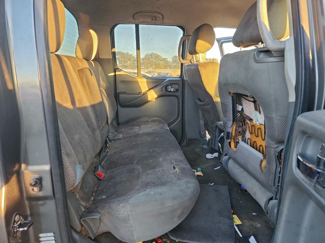2005 NISSAN FRONTIER CREW CAB LE photo 10